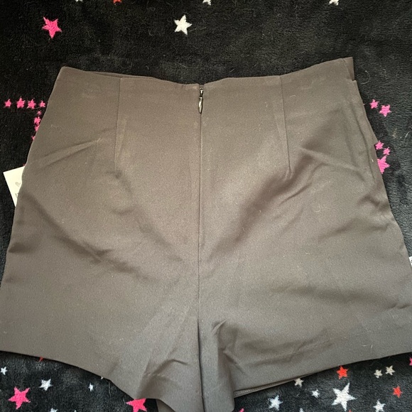 Black skort - Picture 2 of 2